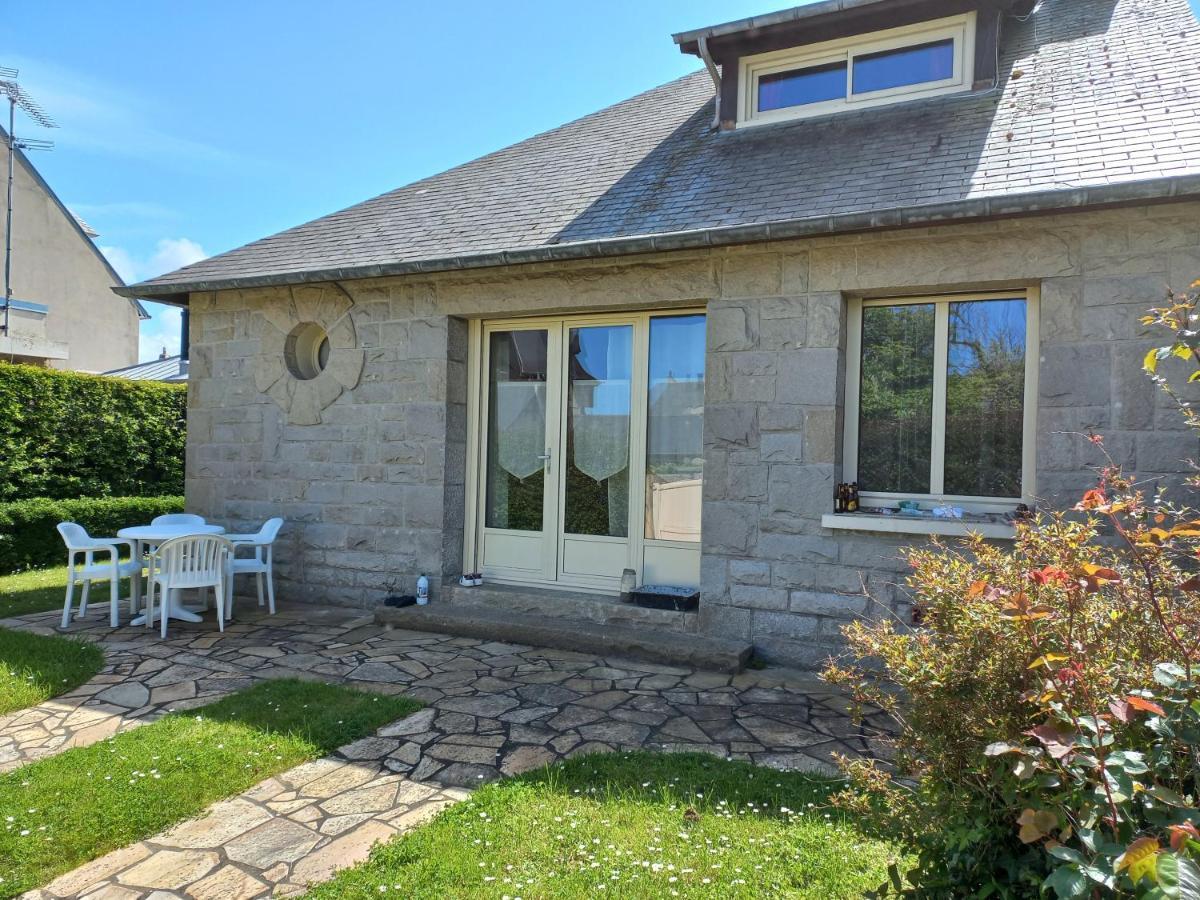 La maison des couleurs Saint-Lunaire Extérieur photo